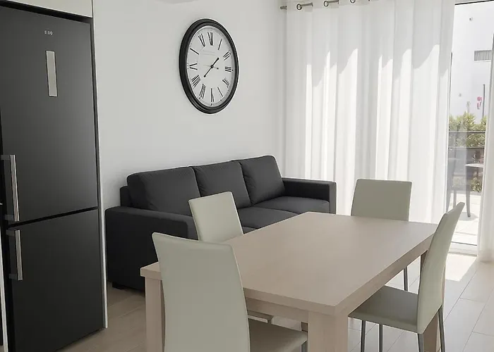 아파트 Centric Pool View