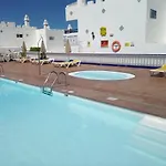 Centric Pool View Апартаменты Сан-Бартоломе
